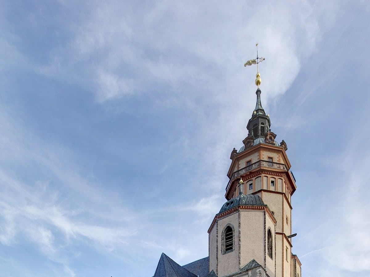 Es beginnt in der Nikolaikirche